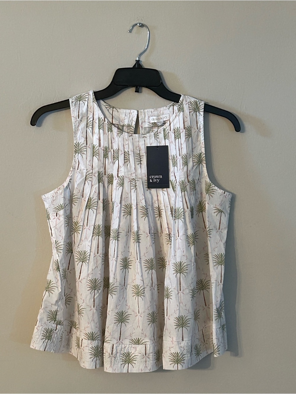 Crown & Ivy Women’s Sz S Blouse Smocked Palm Trees 100% Cotton Sleeveless Sage